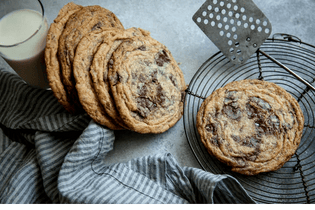  Giant Crinkled Chocolate Chip Cookies